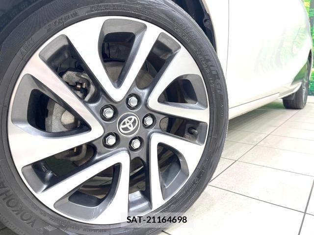 Toyota SIENTA 2015-12 8342681-12