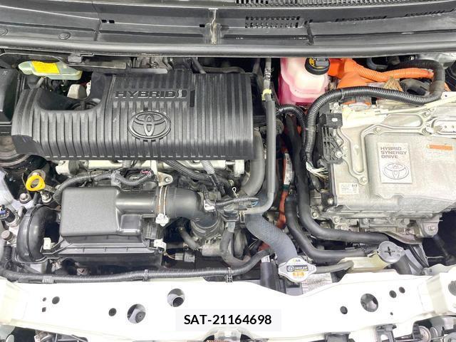 Toyota SIENTA 2015-12 8342681-18
