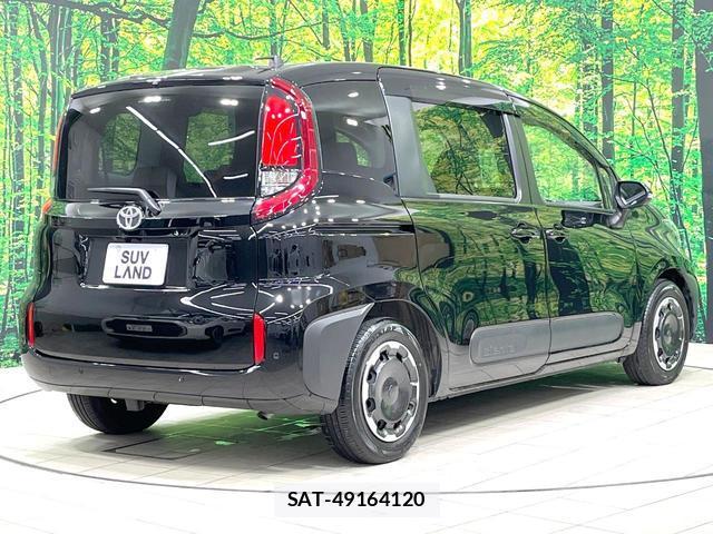 Toyota SIENTA 2024-11 8342688-16
