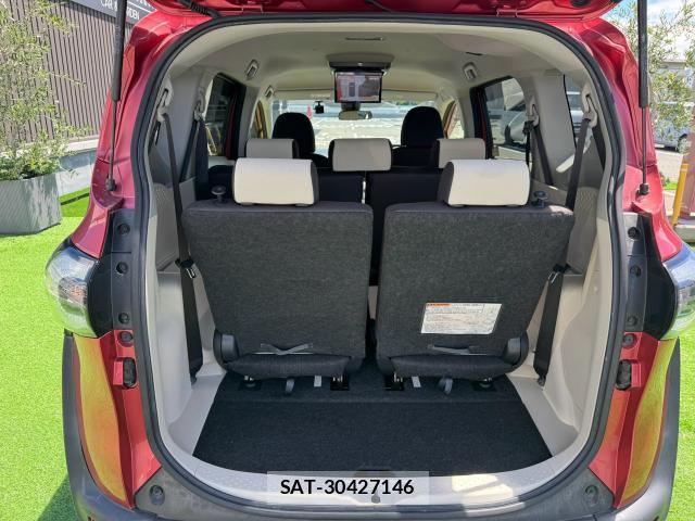Toyota SIENTA 2015-10 8343127-13