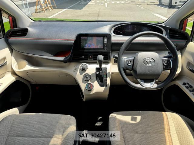 Toyota SIENTA 2015-10 8343127-9