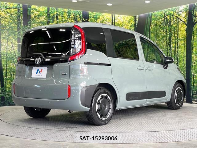 Toyota SIENTA 2023-06 8343247-16