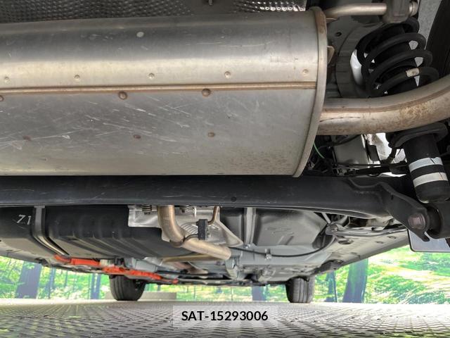 Toyota SIENTA 2023-06 8343247-18