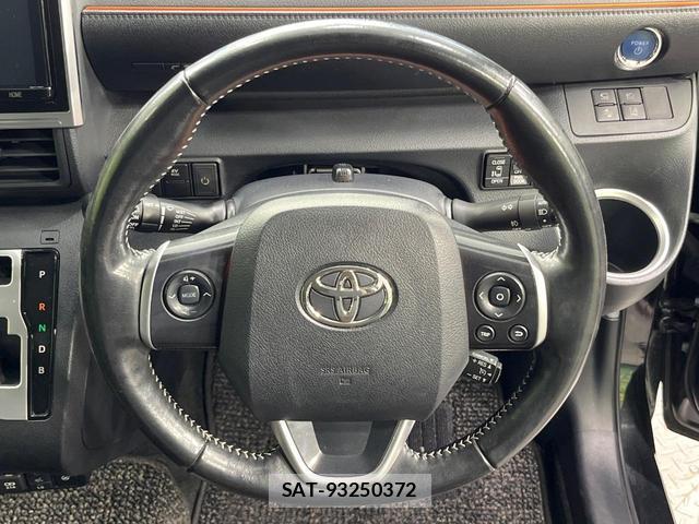 Toyota SIENTA 2019-02 8343250-12
