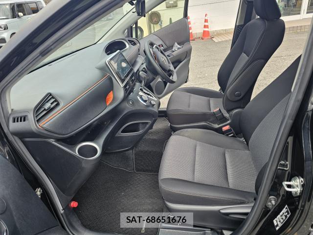 Toyota SIENTA 2022-06 8343595-3