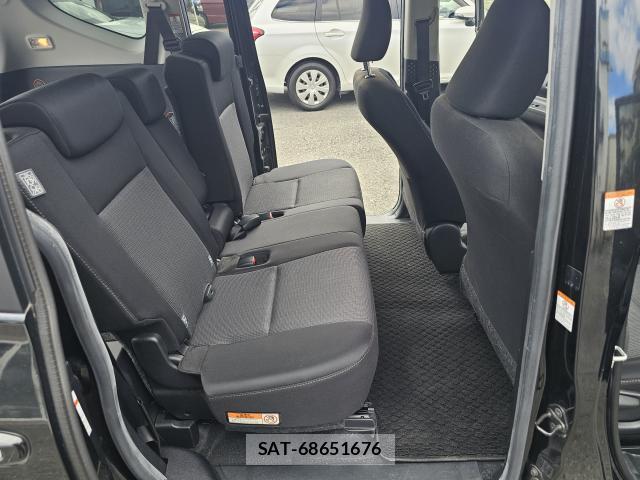 Toyota SIENTA 2022-06 8343595-5
