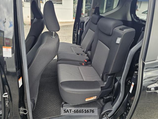 Toyota SIENTA 2022-06 8343595-6