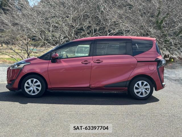 Toyota SIENTA 2017-03 8343693-1