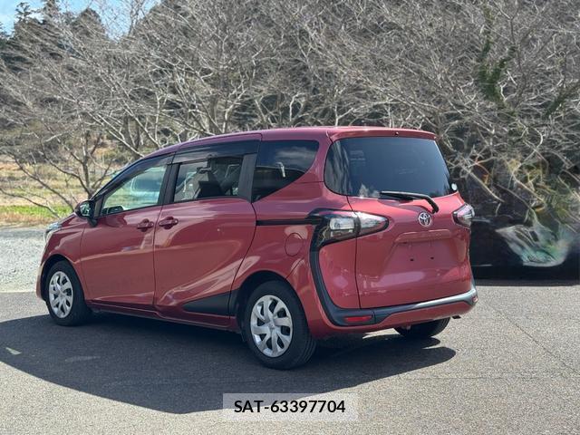 Toyota SIENTA 2017-03 8343693-2