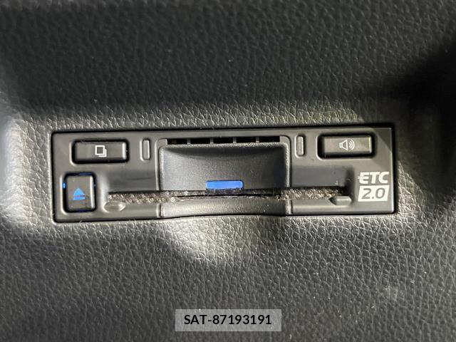 Toyota SIENTA 2022-12 8344135-6