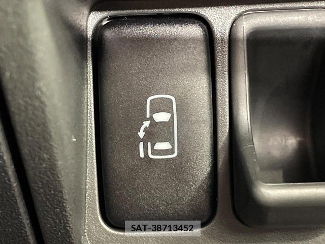 Toyota SIENTA 2015-07 8344187-4