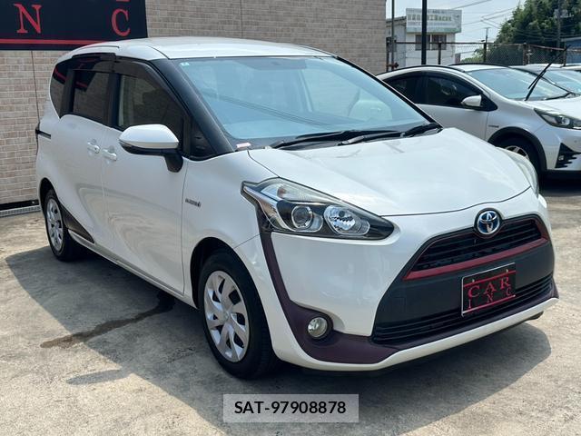Toyota SIENTA 2016-04 8344245-1