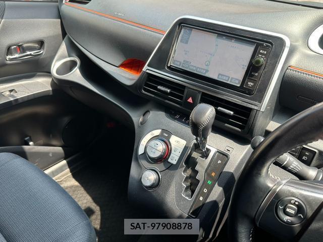 Toyota SIENTA 2016-04 8344245-10