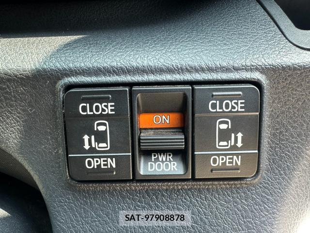 Toyota SIENTA 2016-04 8344245-13