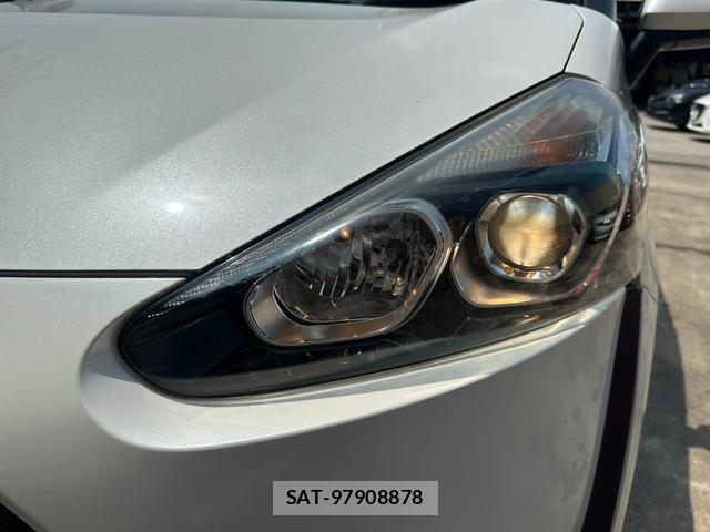 Toyota SIENTA 2016-04 8344245-17
