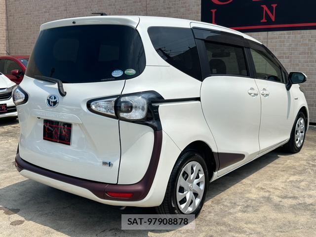 Toyota SIENTA 2016-04 8344245-2