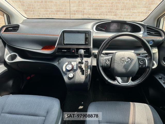 Toyota SIENTA 2016-04 8344245-5