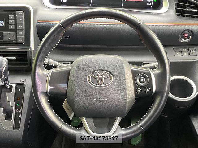 Toyota SIENTA 2016-09 8344248-11