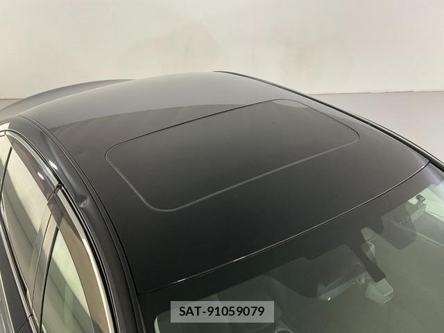 Nissan SKYLINE 2016-04 8343940-9