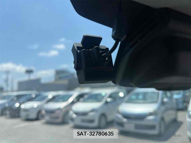 Suzuki SOLIO 2019-04 8344215-11