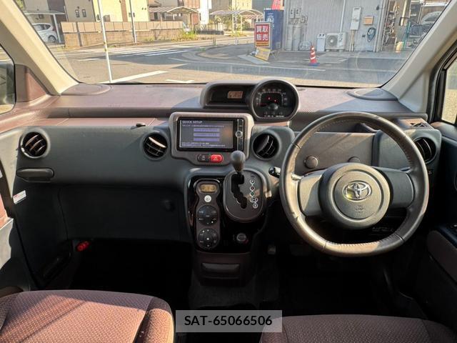 Toyota SPADE 2012-09 8342208-2
