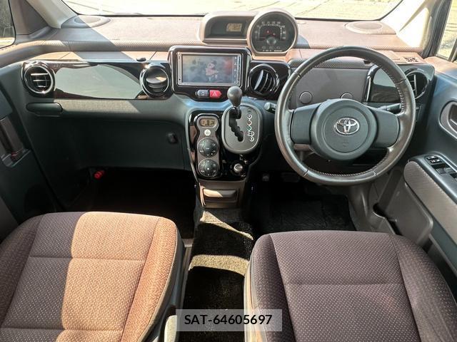 Toyota SPADE 2012-12 8342210-2