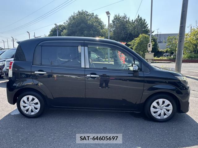 Toyota SPADE 2012-12 8342210-3