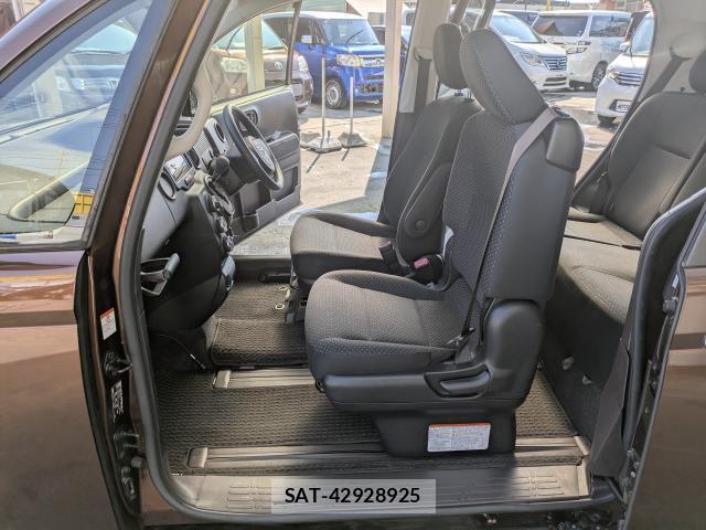 Toyota SPADE 2016-06 8343293-14