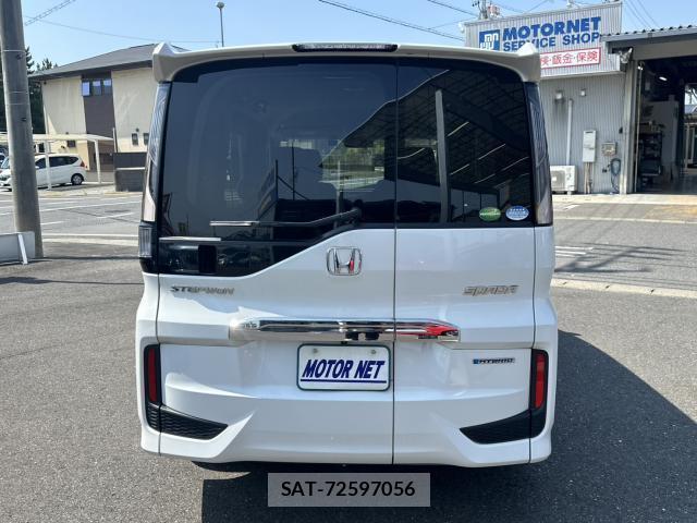 Honda e 2018-04 8342209-13