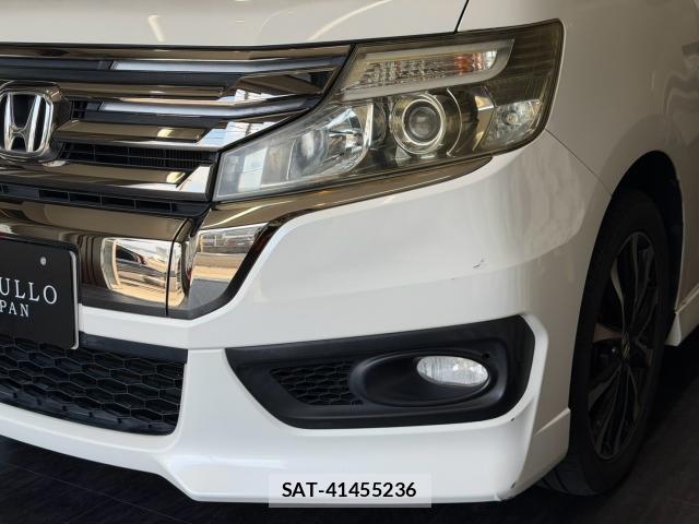 Honda e 2015-03 8342315-12
