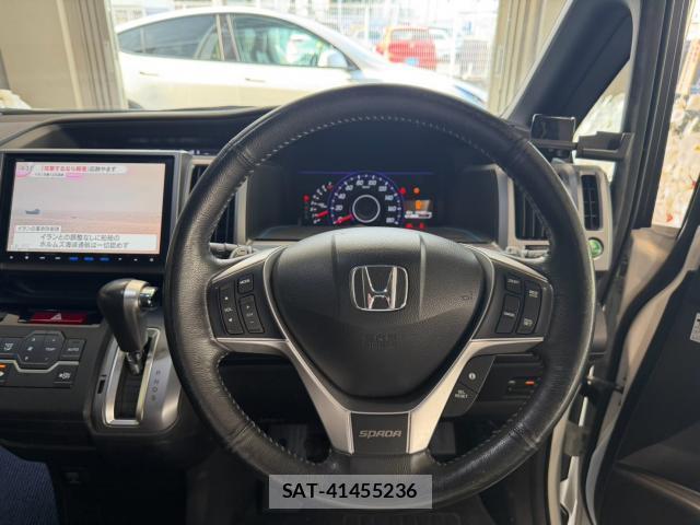 Honda e 2015-03 8342315-3