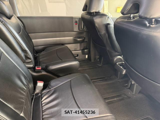 Honda e 2015-03 8342315-7