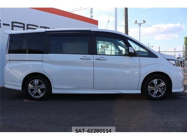 Honda e 2020-06 8342359-8