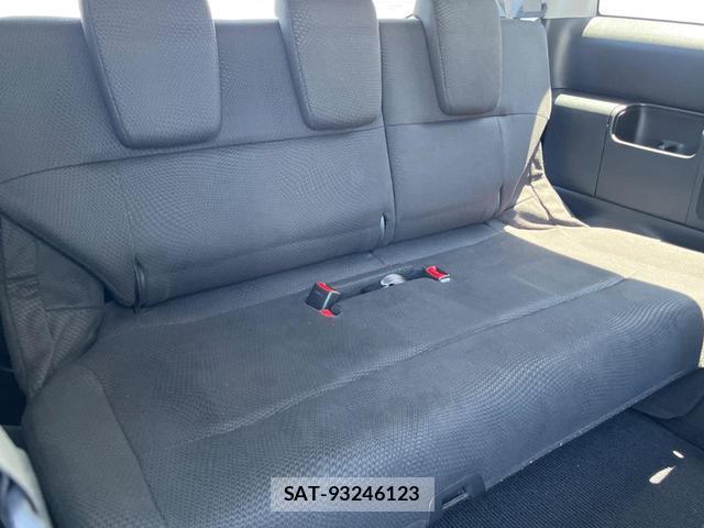 Honda e 2014-07 8342402-9