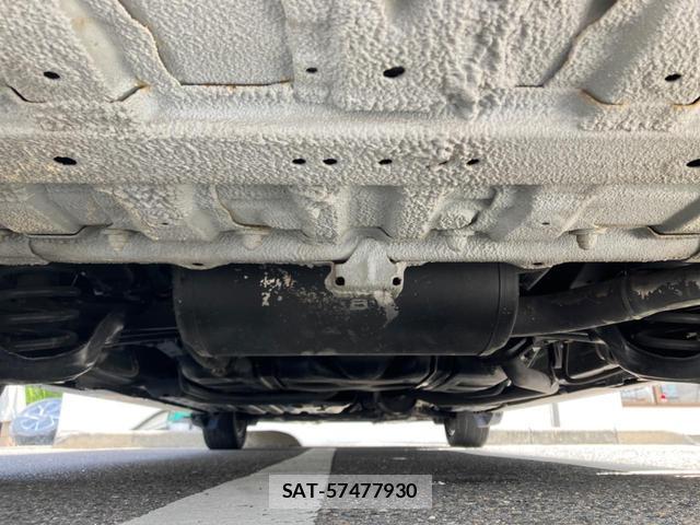 Honda e 2018-06 8342477-17