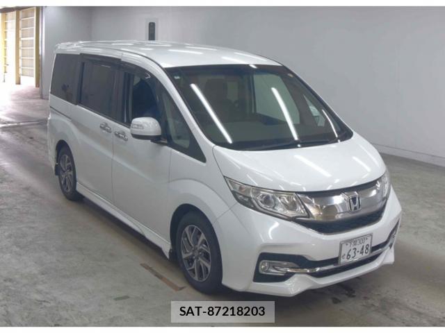 Honda e 2015-11 8342604-0