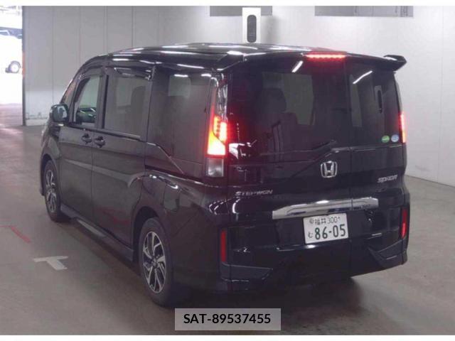 Honda e 2018-11 8342607-1