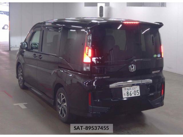 Honda e 2018-11 8342607-4