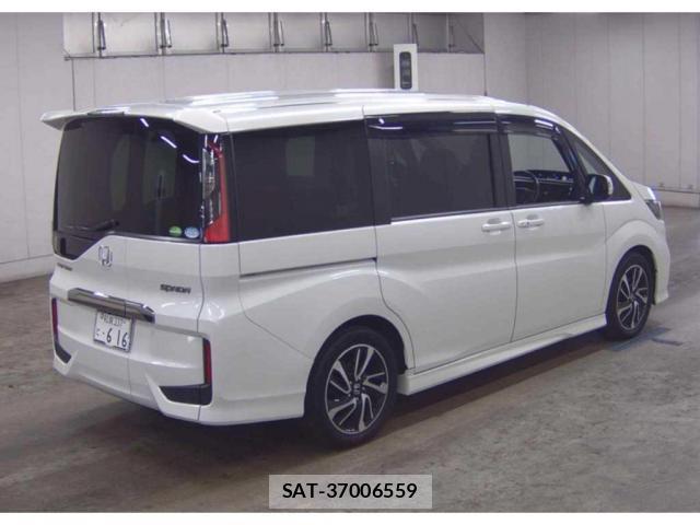 Honda e 2019-12 8342620-1
