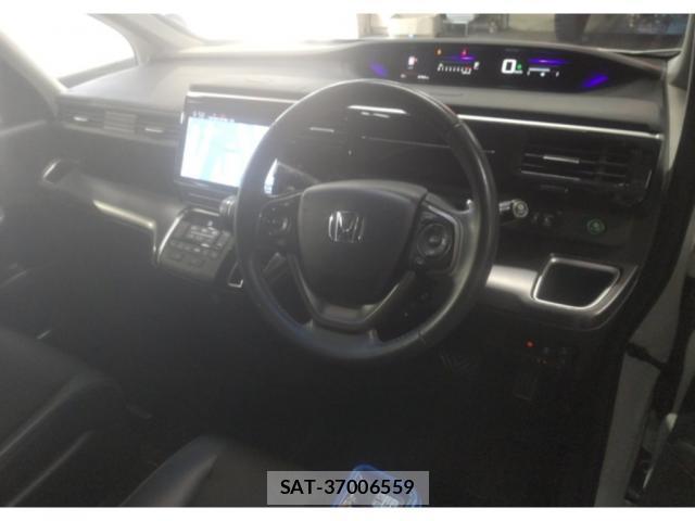 Honda e 2019-12 8342620-2
