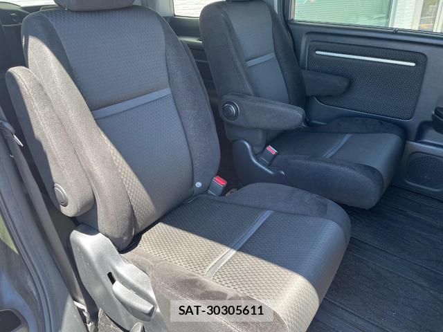 Honda e 2019-03 8342758-11