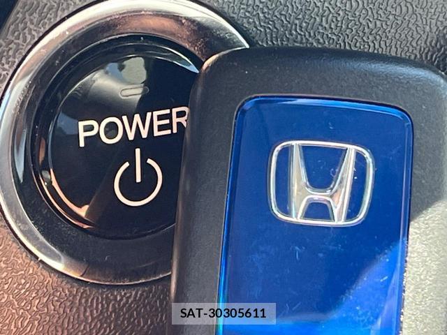Honda e 2019-03 8342758-6