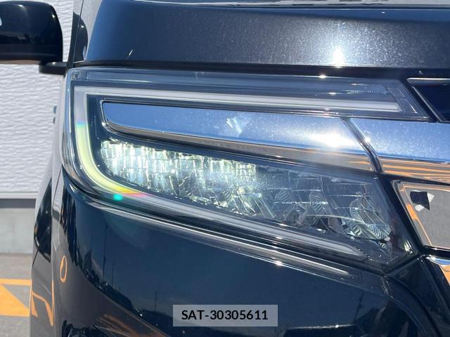 Honda e 2019-03 8342758-8