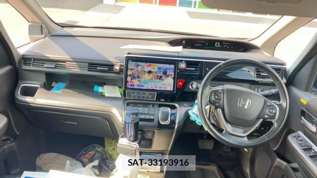 Honda e 2018-04 8342854-15