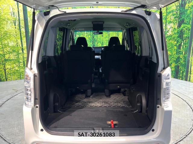 Honda e 2013-11 8342871-11