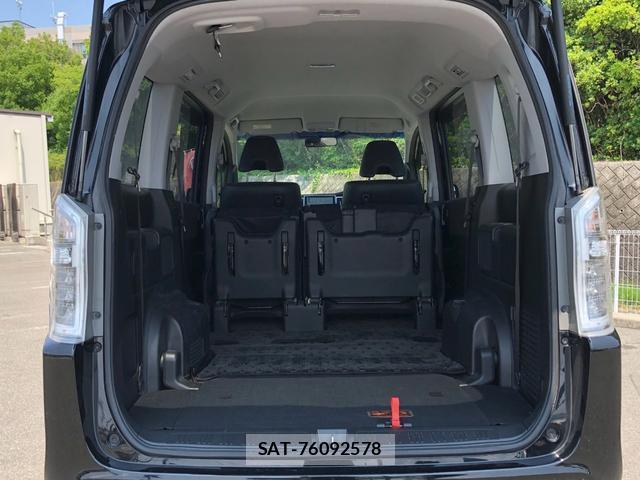Honda e 2013-11 8343122-13