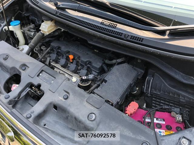Honda e 2013-11 8343122-14