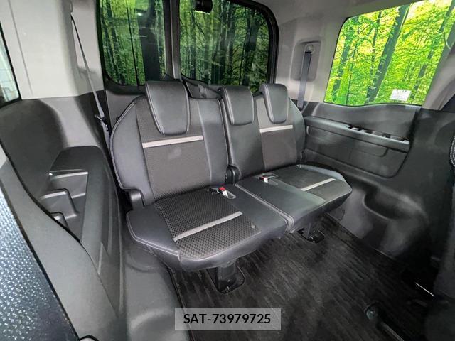 Honda e 2017-10 8343540-12