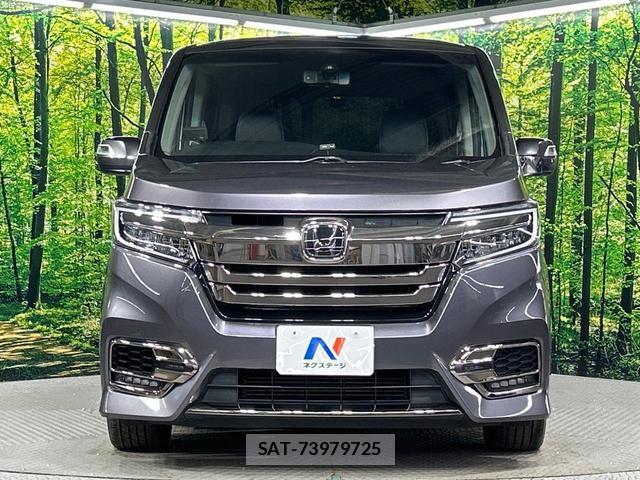 Honda e 2017-10 8343540-16