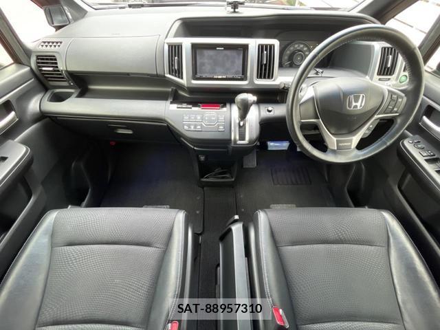 Honda e 2013-07 8344067-1